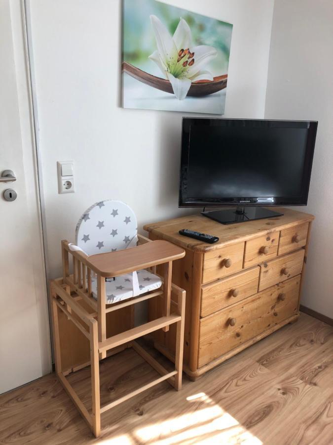 Guest Appartements Mit 2 Getrennten Schlafzimmern Fuer 4 Personen 24H Check In Aalen Esterno foto