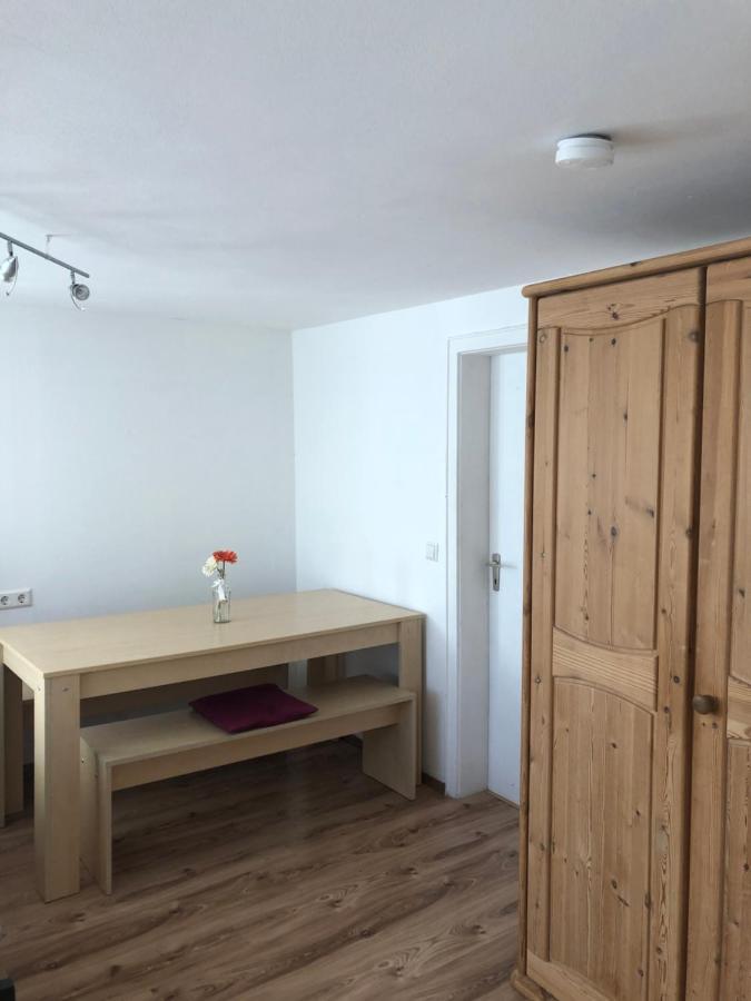 Guest Appartements Mit 2 Getrennten Schlafzimmern Fuer 4 Personen 24H Check In Aalen Esterno foto