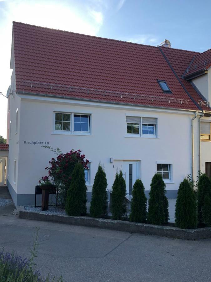 Guest Appartements Mit 2 Getrennten Schlafzimmern Fuer 4 Personen 24H Check In Aalen Esterno foto